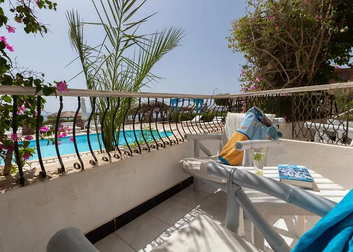 Szálloda Coral Coast 3*