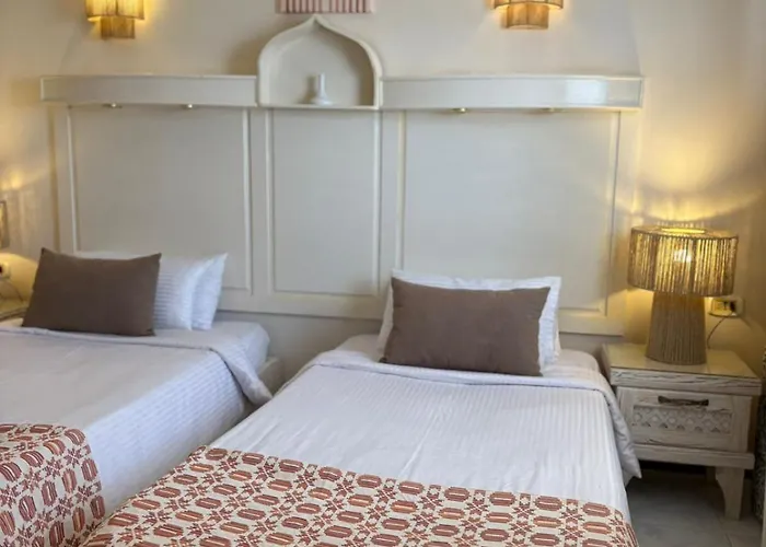 Szálloda Coral Coast 3*