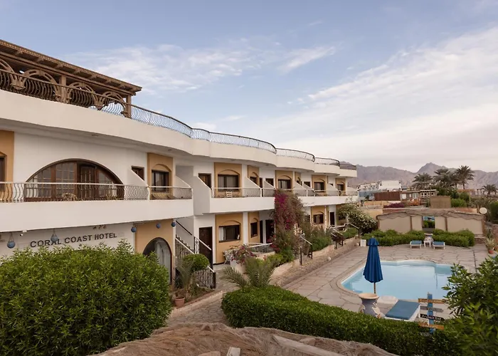 Coral Coast 3*